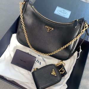 Prada Re-Edition 2005 Saffiano leather bag
